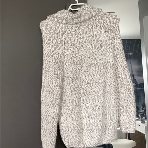 Wool loose sweater - Picture 3 of 3